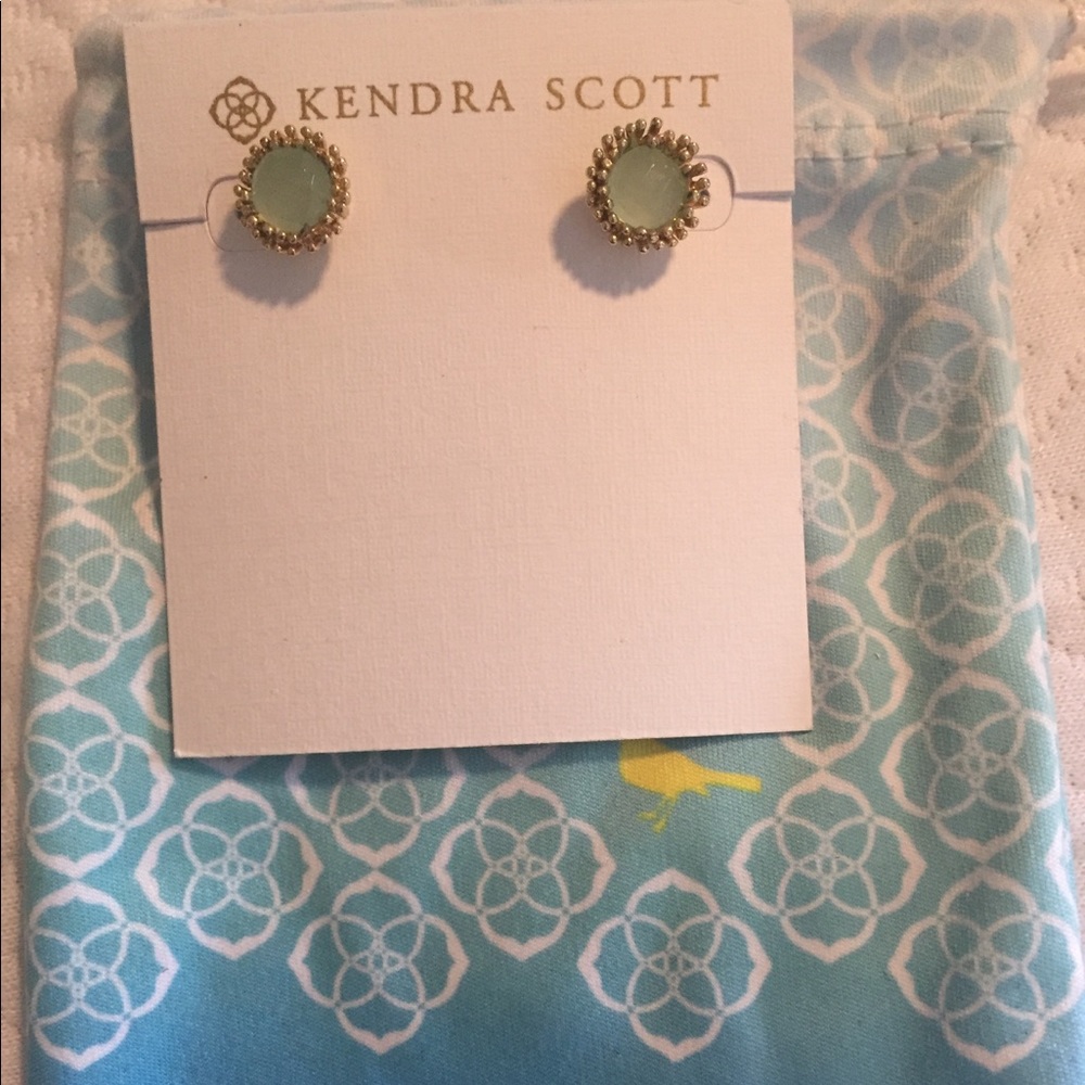 Kendra Scott studs